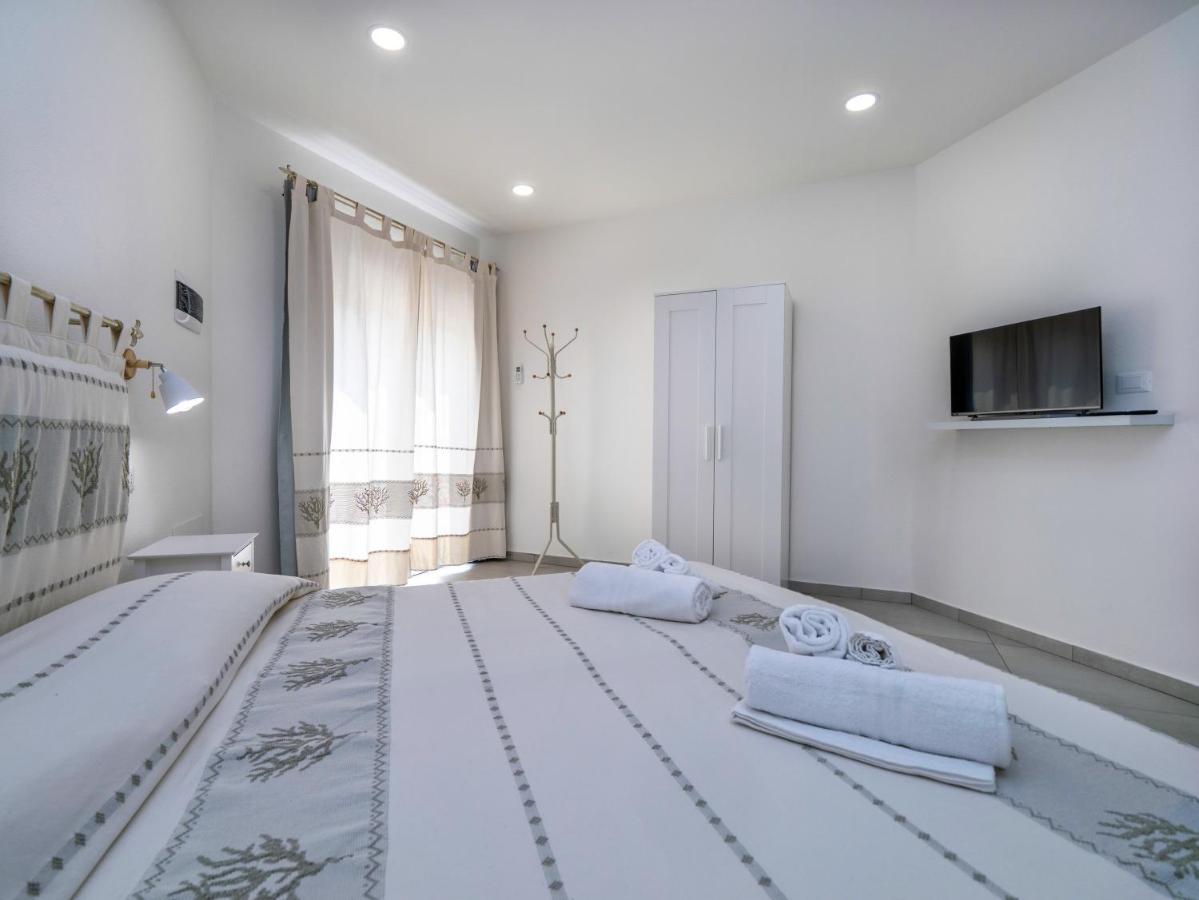 Aldo Moro Rooms Olbia Exteriör bild